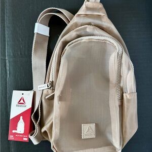 NWT Reebok Women's Thea Crossbody Sling Bag, Mocha Day pack Mesh 3.5 L Pockets